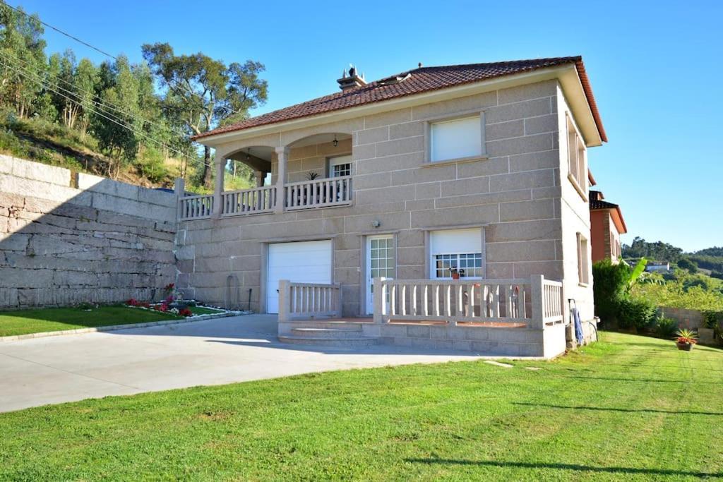 Duplex Da Pedra E Da Auga Lägenhet Meis Exteriör bild